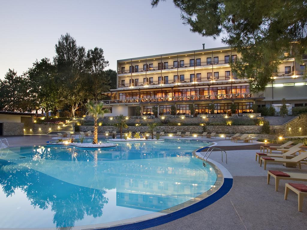 Xenia Palace Portaria Extérieur photo